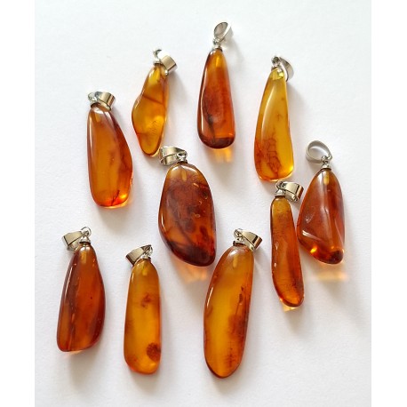 10 items Amber pendants AP120